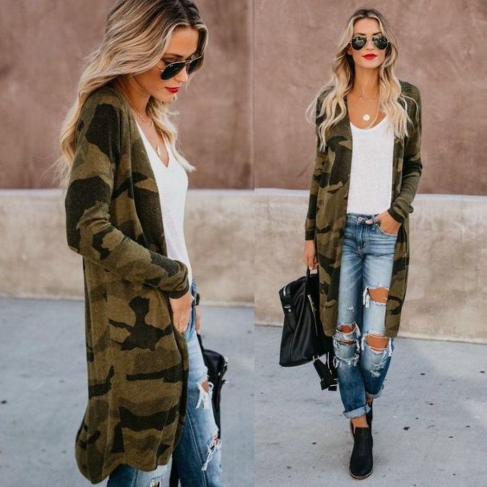 VICI DONT BLEND IN CAMO CARDIGAN - Size Small